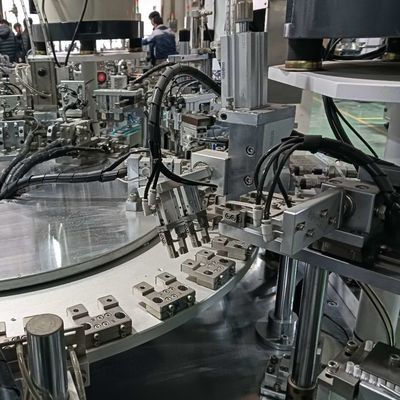 Giá tốt. Máy nắp chai tự động có thể tùy chỉnh Chứng chỉ CE trực tuyến