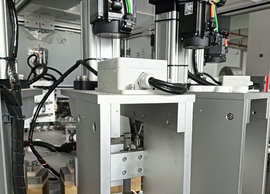 Giá tốt. Bề mặt đánh bóng và cấu trúc thanh servo-linked cho thậm chí và áp suất ổn định máy lắp ráp Euro Cap trực tuyến