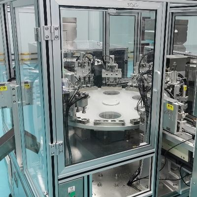 Tốc độ chạy ổn định Và độ chính xác lắp ráp cao Drycant Cap Silica Gel Filling Sealing Cap Assembly Machine With Servo Motor And Indexing Drive