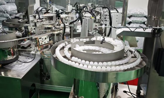 Giá tốt. Máy lắp ráp nắp cao Euro Cap cho nắp truyền IV nhựa Độ chính xác cao và áp suất ổn định phù hợp với ISO và GMP trực tuyến