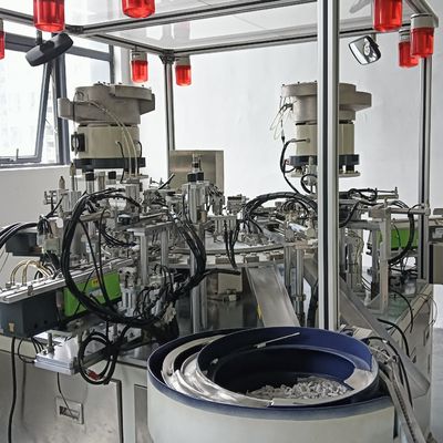 Giá tốt. Máy lắp ráp kim lấy máu tự động không tiêu chuẩn với nội dung kỹ thuật cao trực tuyến