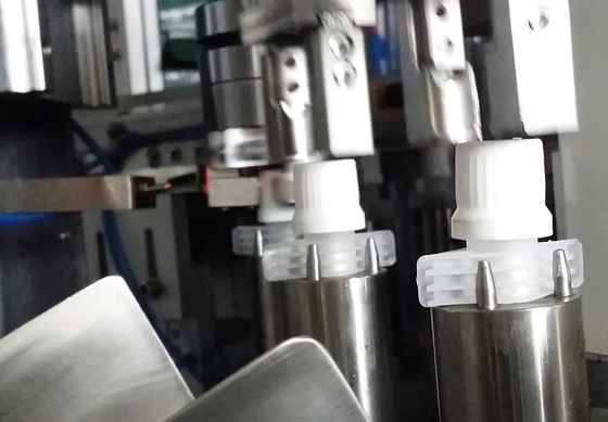 Giá tốt. Hiệu suất cao và hoạt động hiệu quả Máy lắp ráp vòi servo cap tự động trực tuyến