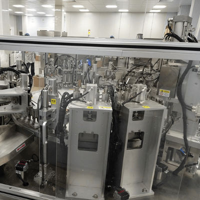 Giá tốt. High-Speed Euro Cap Assembly Machine with 3600-1400pcs/hr Production and 0.6-0.8MPa Air Pressure for Infusion Caps trực tuyến