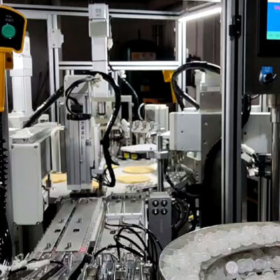 Máy lắp ráp nắp CRC tự động với tỷ lệ sản phẩm đạt tiêu chuẩn 99%, điều khiển PLC và tốc độ 1500-8500 chiếc/giờ cho nắp hút ẩm